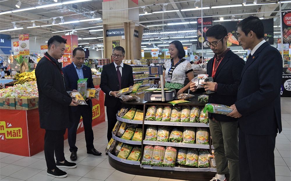 Sản phẩm OCOP của tỉnh được bày bán tại Siêu thị Big C Hà Nội.