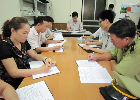 Ngay từ đầu năm, Chi cục Thuế thành phố Yên Bái đã bắt tay vào việc triển khai những nhiệm vụ cần làm trong năm 2014. (Ảnh minh họa)