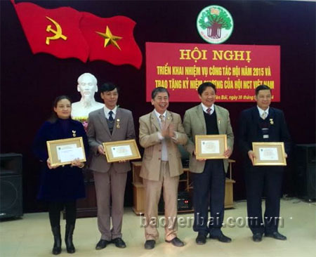 Các cá nhân được nhận Kỷ niệm chương Vì sự nghiệp chăm sóc và phát huy vai trò người cao tuổi Việt Nam.
