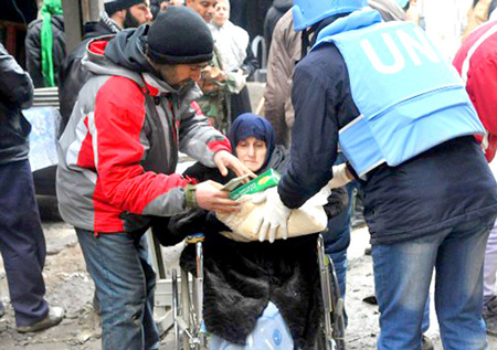 Liên hiệp quốc hỗ trợ lương thực cho người dân tại Damascus, Syria.