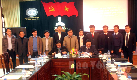 Ngân hàng Nhà nước Chi nhánh tỉnh Yên Bái và Văn phòng Đoàn đại biểu Quốc hội - HĐND tỉnh ký kết Quy chế phối hợp công tác.
