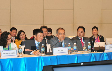 Đại diện Các nền kinh tế APEC tham dự cuộc họp.