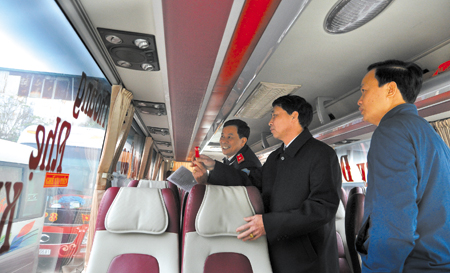 Lãnh đạo Sở GTVT kiểm tra công tác chuẩn bị phục vụ tết tại Bến xe khách Yên Bái.
