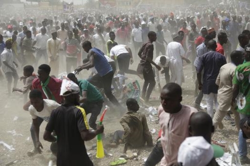 Bạo lực ngay trước ngày bầu cử Tổng thống ở Nigeria đã khiến ít nhất 66 người bị sát hại.