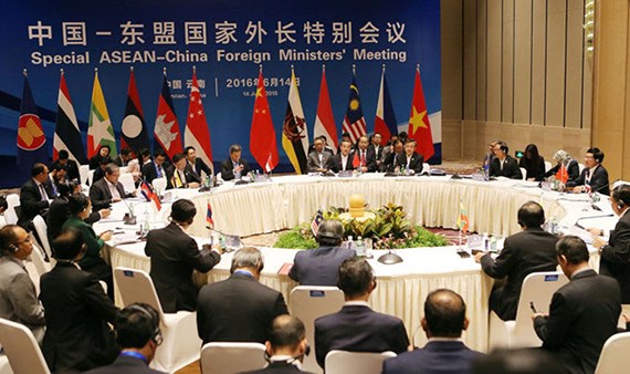 Hội nghị đặc biệt ASEAN - Trung Quốc diễn ra ở Vân Nam đã không thể đưa ra tuyên bố chung.