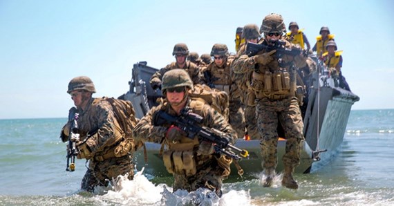 Lính thủy đánh bộ Mỹ tập trận trên bãi biển gần Mykolayivka, Ukraine năm 2017. Ảnh minh họa