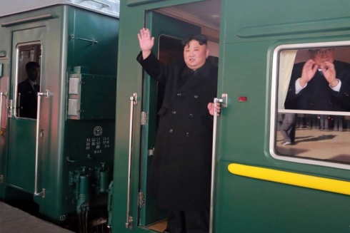 Chủ tịch Triều Tiên Kim Jong Un rời Bình Nhưỡng bằng tàu để tới Hà Nội, Việt Nam tham dự Thượng đỉnh Mỹ - Triều lần 2 ngày 23/2.