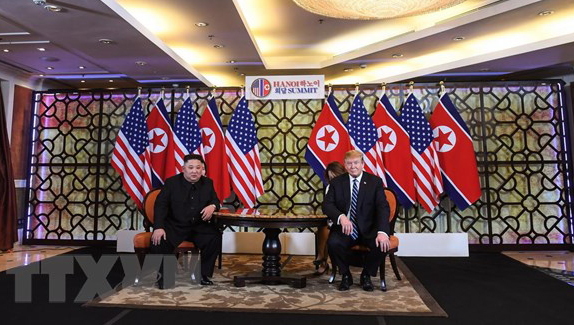 Tổng thống Mỹ Donald Trump và nhà lãnh đạo Triều Tiên Kim Jong-un tại cuộc gặp thượng đỉnh lần thứ hai.