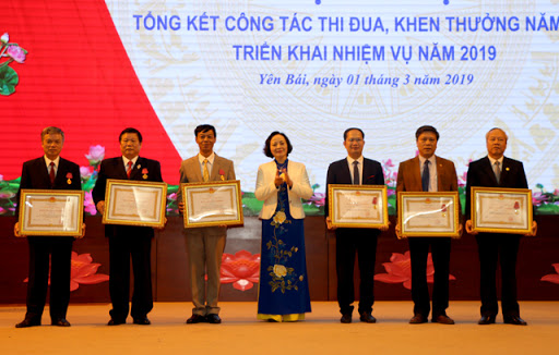 Các tập thể, cá nhân được nhận Huân chương Lao động hạng Nhì và Ba tại Hội nghị tổng kết công tác thi đua - khen thưởng năm 2019.