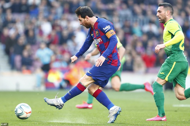 Messi mở tỷ số cho Barcelona ở phút 14