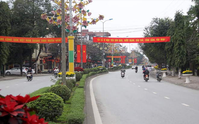 Tuyến đường Nguyễn Thái Học - điểm sáng, xanh, sạch, đẹp của thành phố Yên Bái.