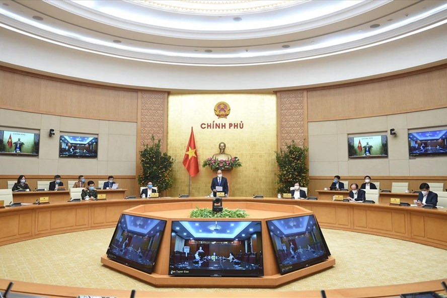 Thủ tướng Nguyễn Xuân Phúc chủ trì cuộc họp Thường trực Chính phủ với Ban Chỉ đạo Quốc gia về phòng chống COVID-19 chiều 15.2. 

