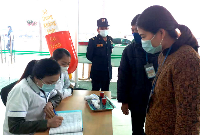 Các trường hợp có liên quan đến bệnh nhân COVID-19 theo thông báo của thành phố Hải Phòng và tỉnh Hải Dương cần khẩn trương đến các cơ sở y tế trong tỉnh để khai báo y tế. (Ảnh: Minh Huyền)