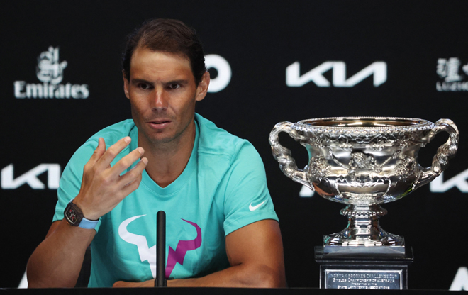 Nadal vừa giành chức vô địch Australian Open 2022