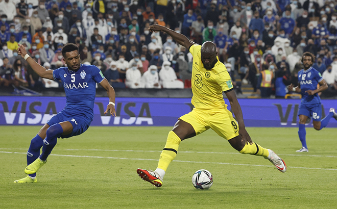 Chelsea giành quyền vào chung kết Club World Cup 2021 sau khi đánh bại Al Hilal 1-0 ở bán kết nhờ pha lập công duy nhất của Lukaku.