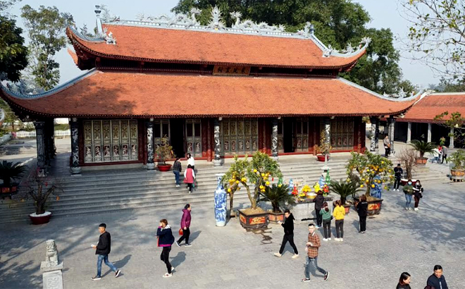 Đền Đông Cuông Yên Bái – Khám phá vẻ đẹp tâm linh và văn khấn truyền thống
