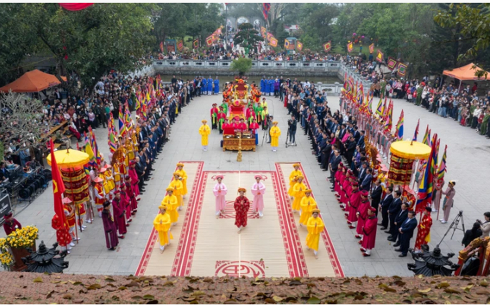 Nghi thức Tế nữ quan được tiến hành theo nghi thức truyền thống sáng nay tại huyện Hạ Hòa.