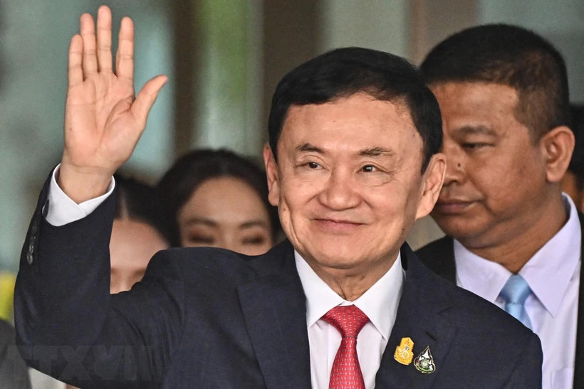 Cựu Thủ tướng Thái Lan Thaksin Shinawatra tại sân bay Don Mueang khi ông trở về Bangkok, ngày 22/8/2023.
