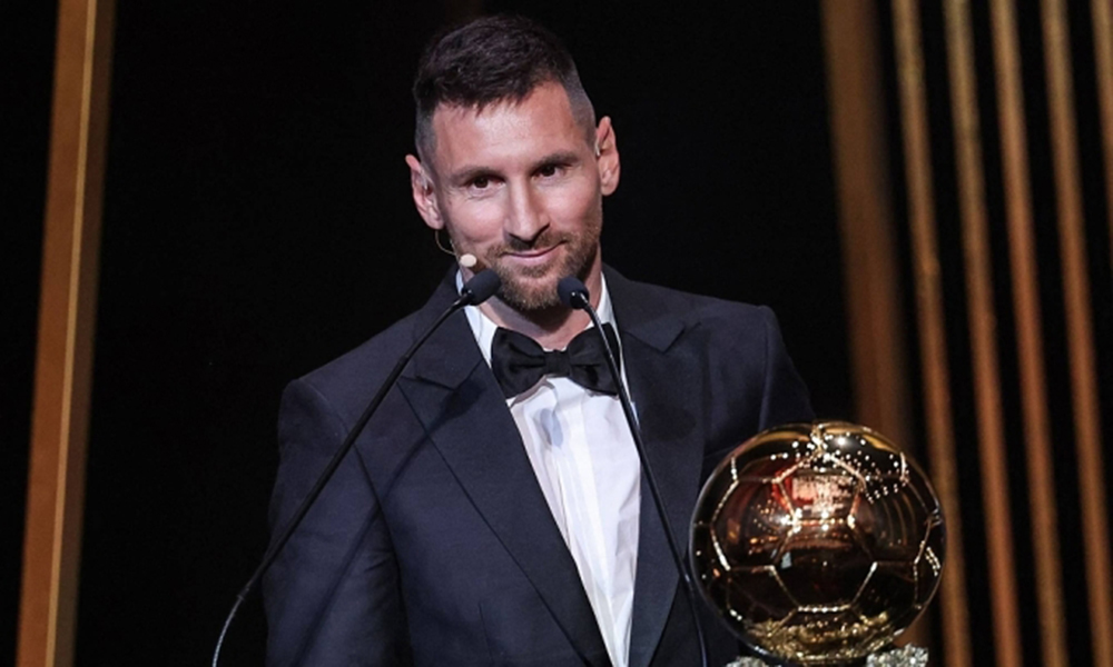 Messi phát biểu sau khi đoạt Quả Bóng Vàng thứ tám, ở nhà hát Chatelet, thành phố Paris, Pháp tối 30/10/2023.
