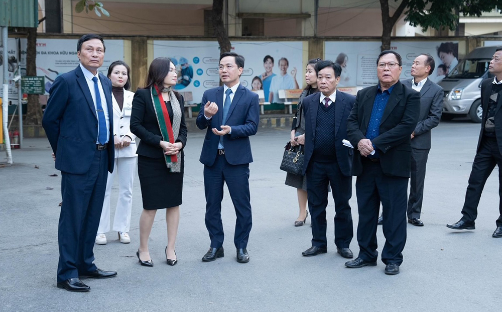 Lãnh đạo Hiệp hội Y tế tư nhân Việt Nam thăm và làm việc tại Bệnh viện Đa khoa Hữu Nghị 103, tháng 12/2023.