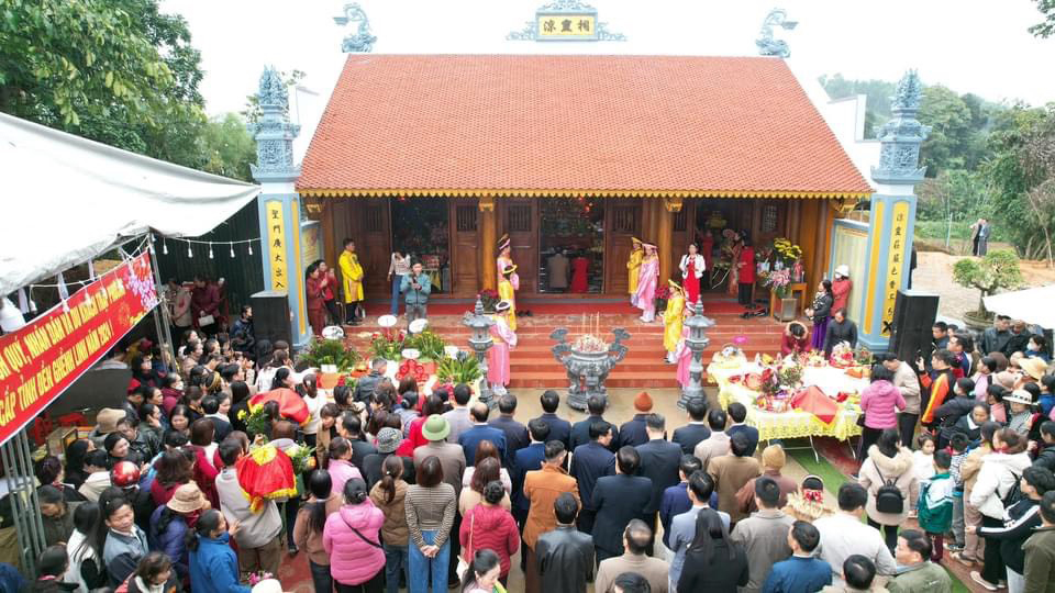 Lễ hội đền Ghềnh Linh