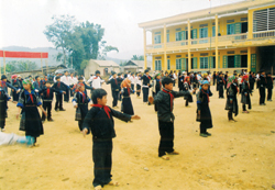 Giờ thể dục của học sinh Trường phổ thông cơ sở xã Nậm Khắt, huyện Mù Cang Chải.	