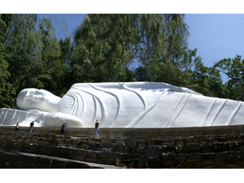 Tượng  Phật nằm trên núi Tà Cú
