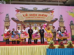 Lễ hội Đền.