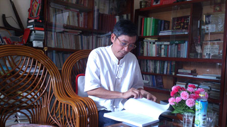 Nhà văn Hà Lâm Kỳ.