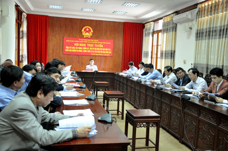 Đồng chí Nguyễn Chiến Thắng – Phó chủ tịch UBND tỉnh dự Hội nghị tại điểm cầu Yên Bái.
