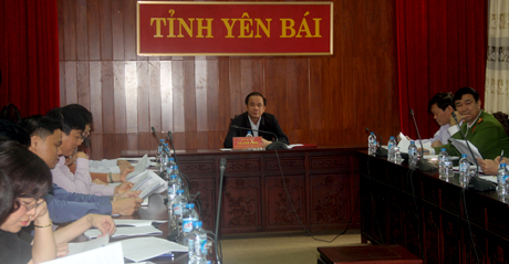 Đồng chí Tạ Văn Long - Phó Chủ tịch Thường trực UBND tỉnh chủ trì Hội nghị tại điểm cầu Yên Bái.