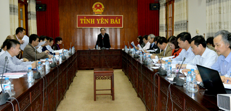 Đồng chí Tạ Văn Long - Phó Chủ tịch Thường trực UBND tỉnh phát biểu tại Hội nghị thẩm định.
