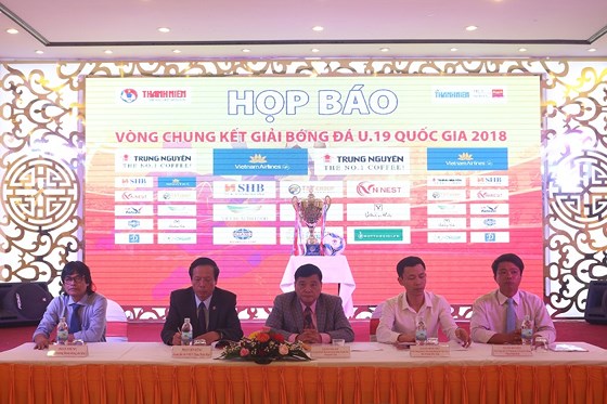 Quang cảnh buổi họp báo.