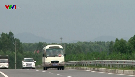 Cao tốc Nội Bài - Lào Cai, đoạn Yên Bái - Lào Cai đang được khai thác với quy mô 2 làn xe.
