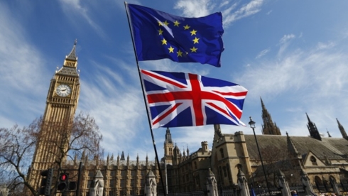 Hạ viện Anh lùi thời hạn Brexit, sẽ bỏ phiếu lần 3 về thoả thuận với EU.
