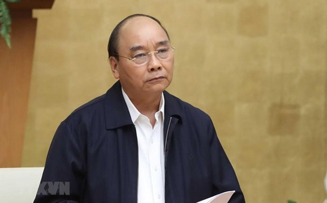 PM  Nguyen Xuan Phuc orders strict nationwide social distancing rules, starting April 1.