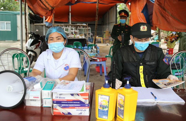 Tỉnh Yên Bái vừa quyết định giao Sở Y tế xây dựng phương án thành lập bệnh viện dã chiến và kế hoạch đáp ứng tình huống 2 khi có ca nhiễm bệnh COVID-19 trên địa bàn.