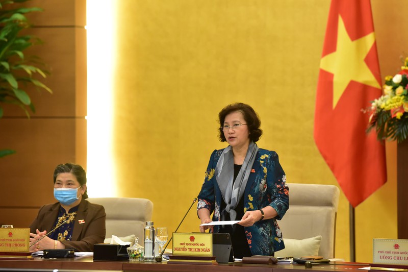 Chủ tịch Quốc hội Nguyễn Thị Kim Ngân phát biểu bế mạc phiên họp 43 của Uỷ ban Thường vụ Quốc hội