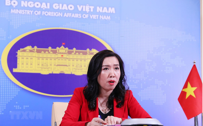 Người phát ngôn Bộ Ngoại giao Lê Thị Thu Hằng trả lời trực tuyến các câu hỏi của phóng viên trong nước và quốc tế.