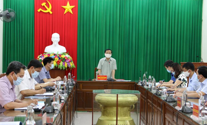 Đồng chí Hoàng Xuân Nguyên – Trưởng ban Dân vận Tỉnh uỷ phát biểu kết luận buổi làm việc.