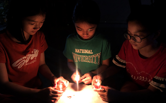 Sau 1 giờ tắt đèn hưởng ứng Giờ Trái đất, toàn tỉnh Yên Bái tiết kiệm được sản lượng điện trên 16.000 kWh, tương đương số tiền hơn 32 triệu đồng.