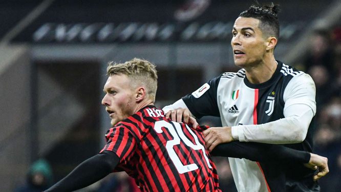 Trận bán kết giữa Juventus và AC Milan bị hoãn vô thời hạn.