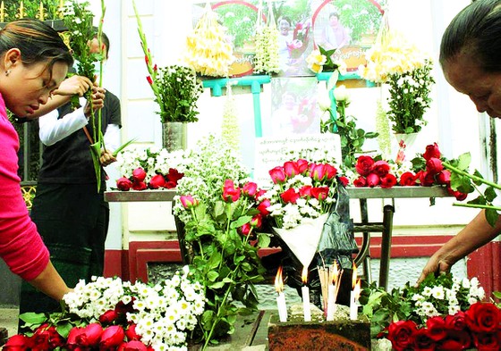 Tưởng niệm số người thiệt mạng trong ngày 28-2 tại thủ đô Yangon