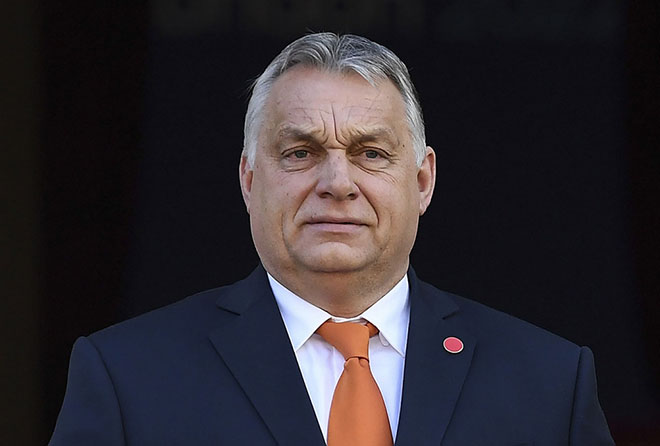 Thủ tướng Hungary Vitktor Orban tới London ngày 8/3.