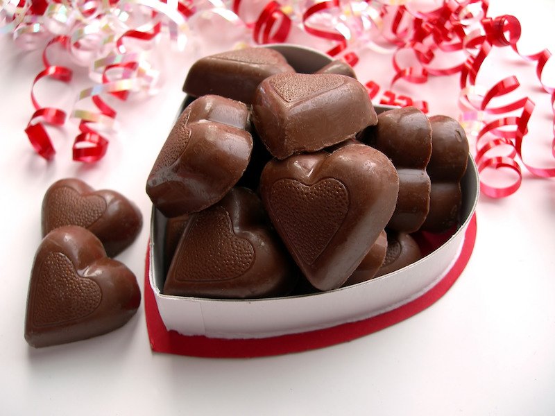 Richard Cadbury là người tạo ra hộp socola đầu tiên cho ngày Valentine vào năm 1868. Ông đã làm một hộp socola hình trái tim tặng người yêu và ý tưởng này được áp dụng cho đến tận bây giờ.