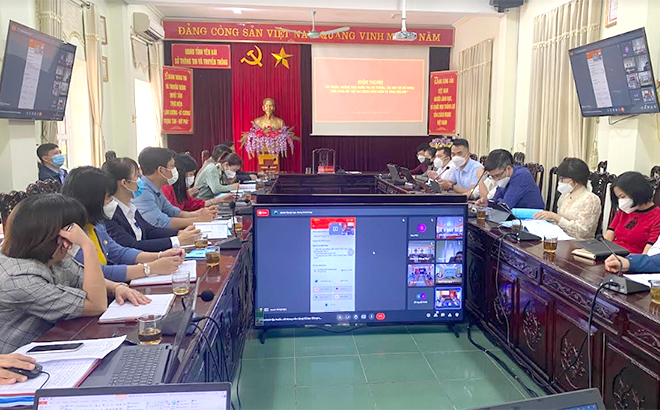 Sở Thông tin và Truyền thông tổ chức tập huấn, hướng dẫn thực hiện nền tảng số “Sổ tay đảng viên điện tử tỉnh Yên Bái” cho các chi, đảng bộ.