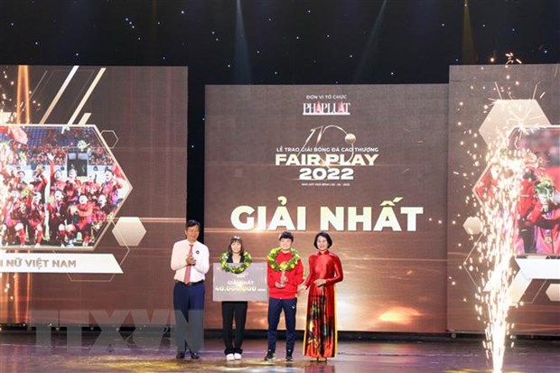 Trao giải Nhất Fair Play 2022 cho Đội tuyển nữ Việt Nam