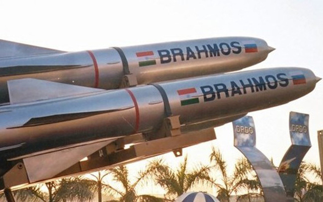 Tên lửa BrahMos có khả năng di chuyển với tốc độ 2,8 Mach, gần gấp 3 lần tốc độ âm thanh. (Ảnh: Brahmos)