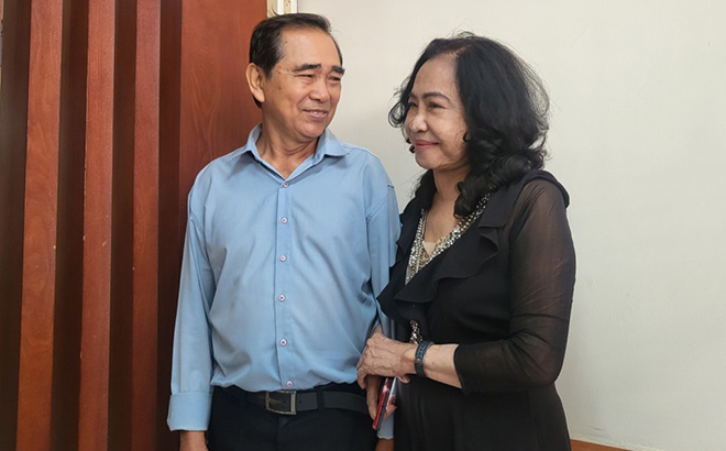 Bà Võ Thị Thượng và chồng tại Lễ kỷ niệm 30 năm ghép thận của Bệnh viện Chợ Rẫy, ngày 16/3.
