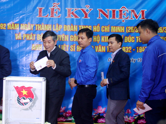 Các tổ chức, cá nhân quyên góp, ủng hộ kinh phí đúc tượng đồng AHLS Hoàng Văn Thọ.